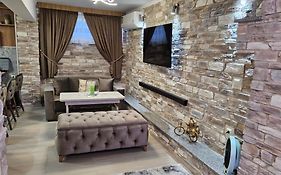 Anesis Apartment